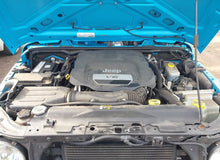 Load image into Gallery viewer, 2018 Jeep Wrangler Used Engine LHD, VIN W 6Th Digit, JK Body , 3.6L, VIN G, 8Th Digit 54K Miles