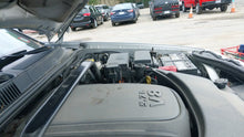 Load and play video in Gallery viewer, 2009 Jeep Grand cherokee 5.7L VIN T used engine for sale
