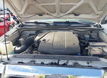 Load image into Gallery viewer, 2006 Toyota Tacoma 4.0L 4.0L Used used engine for sale
