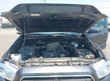 Load image into Gallery viewer, 2022 Toyota Tacoma Used Engine 2.7L  VIN X, 5Th Digit, 2TRFE Used Engine, 4 Cylinder Only 39K Miles

